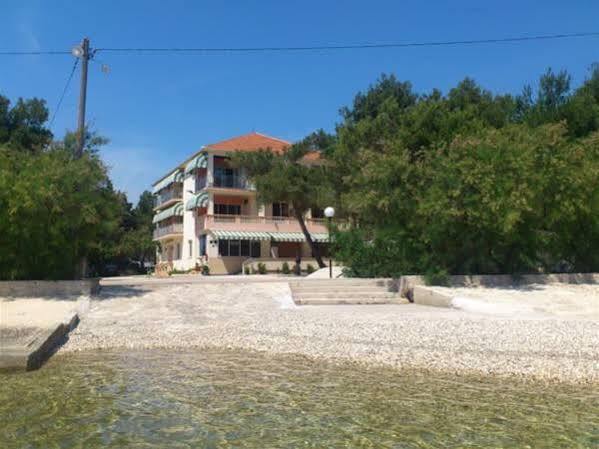 Guest House Malenica Sukošan المظهر الخارجي الصورة
