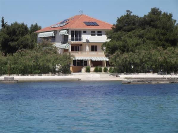 Guest House Malenica Sukošan المظهر الخارجي الصورة
